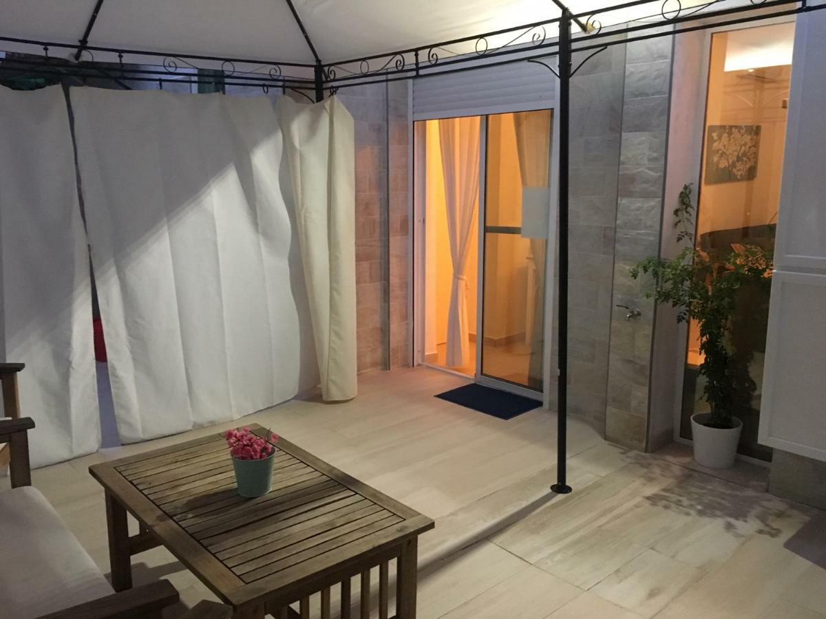 Apartamento Los Naranjos De Santa Justa Seville Exterior photo